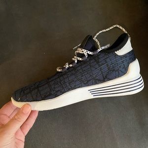 Kendall + Kylie Tennis shoes